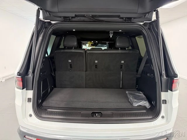 2022 Jeep WS Wagoneer - Image 8 of 21
