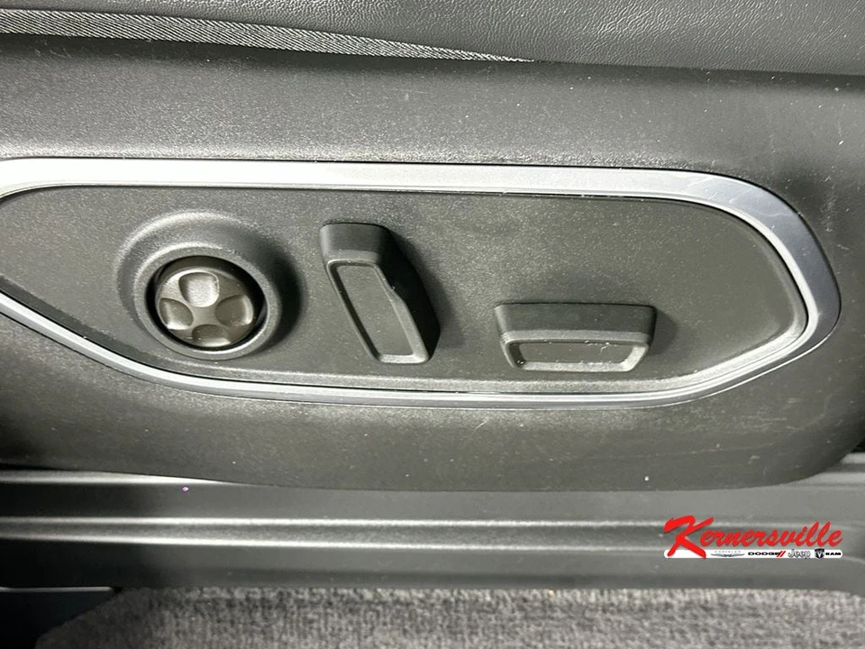 2022 Jeep WS Wagoneer - Image 23 of 24
