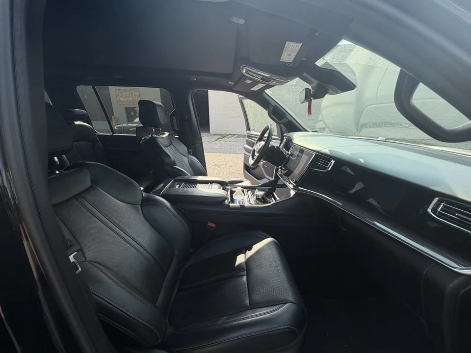 2022 Jeep WS Wagoneer - Image 16 of 25