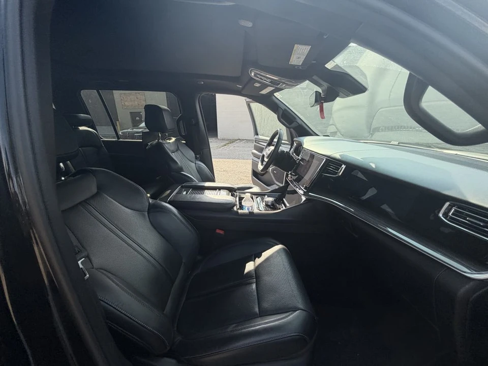2022 Jeep WS Wagoneer - Image 17 of 25