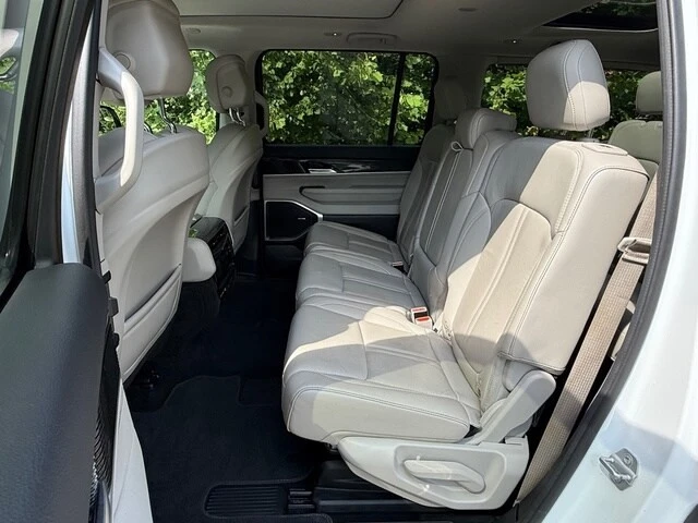 2022 Jeep WS Wagoneer - Image 16 of 31