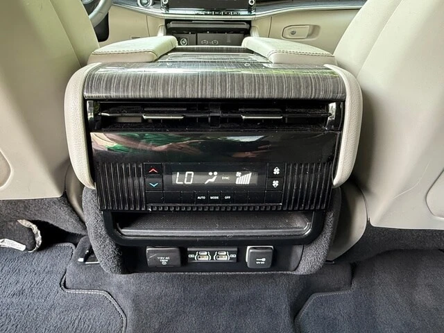 2022 Jeep WS Wagoneer - Image 18 of 31