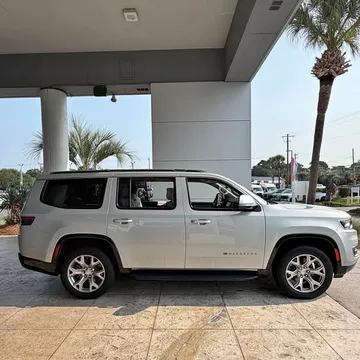 2022 Jeep Wagoneer Series II Sport Utility 4D