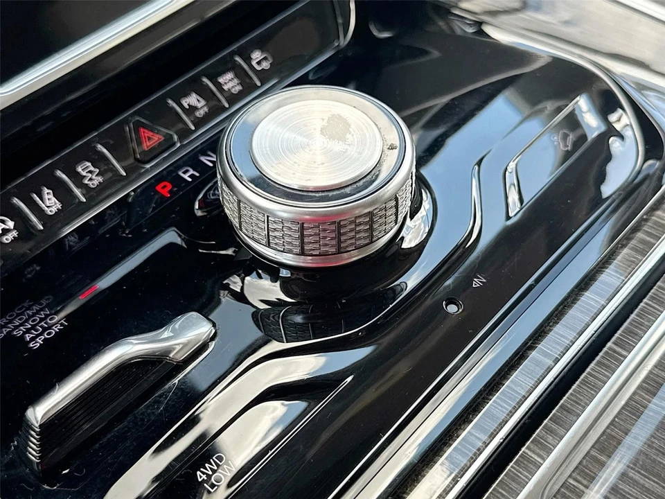 2022 Jeep WS Wagoneer - Image 17 of 21