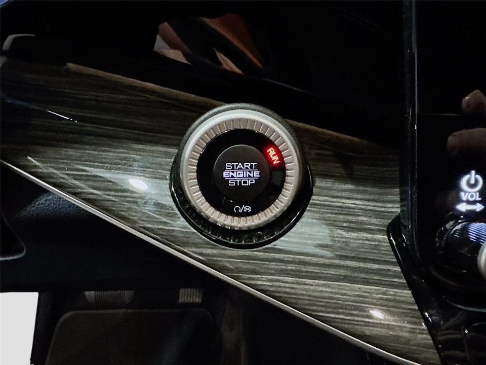 2022 Jeep WS Wagoneer - Image 13 of 31