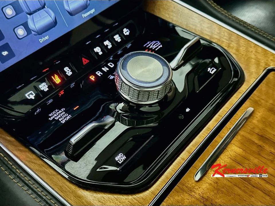 2022 Jeep WS Wagoneer - Image 16 of 24