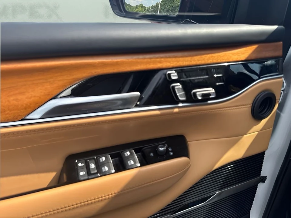 2022 Jeep WS Wagoneer - Image 25 of 31