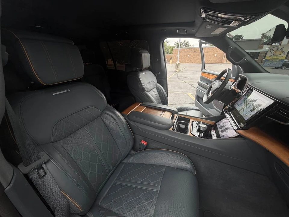 2022 Jeep WS Wagoneer - Image 17 of 27