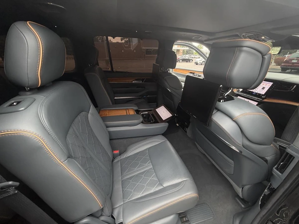 2022 Jeep WS Wagoneer - Image 14 of 27