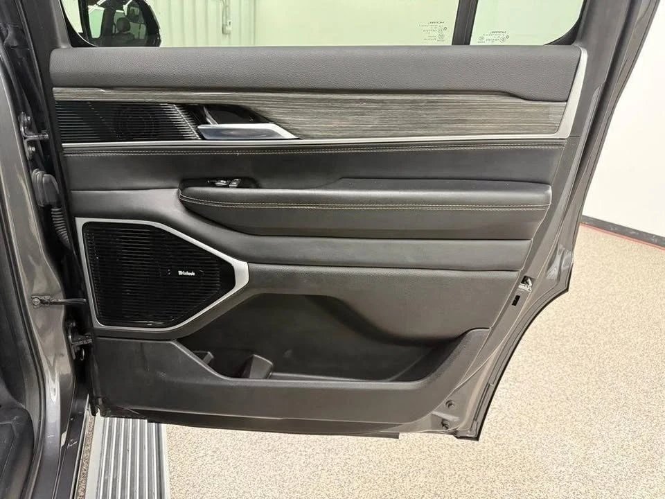 2022 Jeep WS Wagoneer - Image 17 of 20