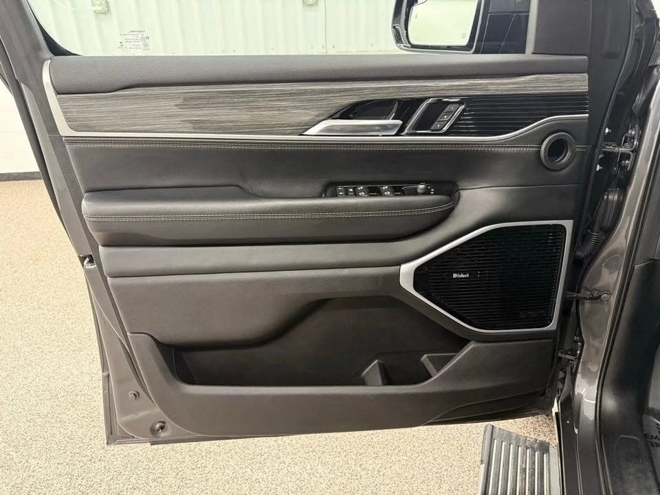 2022 Jeep WS Wagoneer - Image 14 of 20