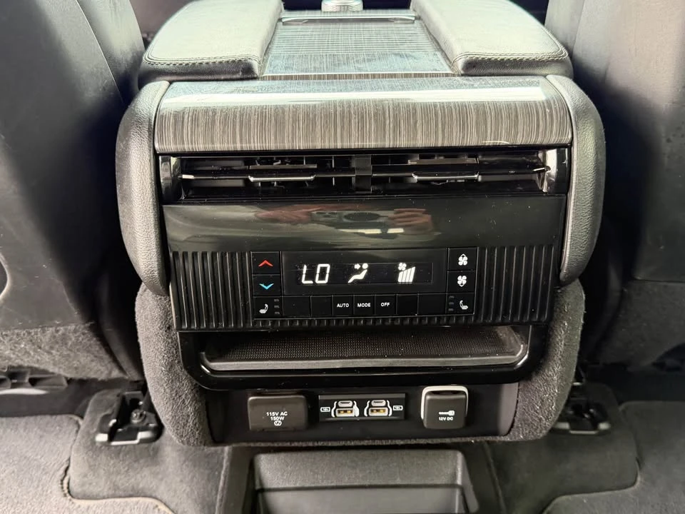 2022 Jeep WS Wagoneer - Image 17 of 20