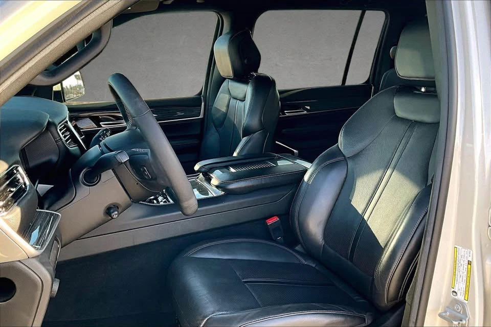 2022 Jeep WS Wagoneer - Image 17 of 20