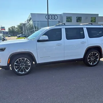 2022 Jeep Wagoneer Series III Sport Utility 4D