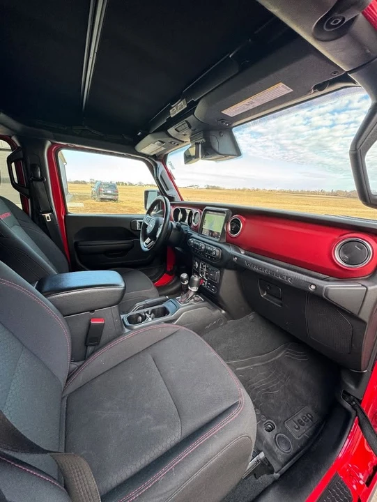 2022 Jeep JL Wrangler - Image 15 of 19