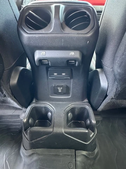 2022 Jeep JL Wrangler - Image 17 of 19