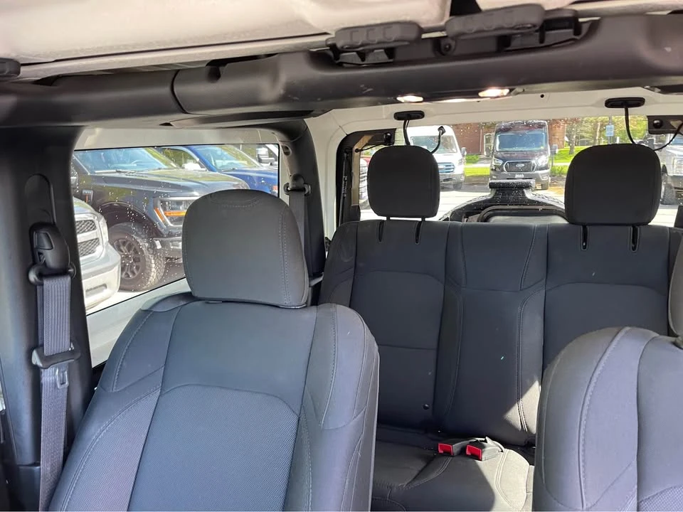 2022 Jeep JL Wrangler - Image 13 of 19