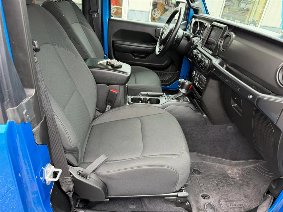2022 Jeep JL Wrangler - Image 27 of 31