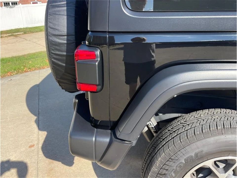 2022 Jeep JL Wrangler - Image 22 of 31