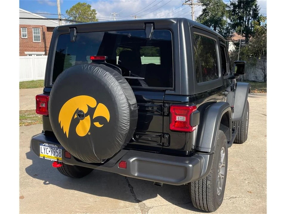 2022 Jeep JL Wrangler - Image 31 of 31