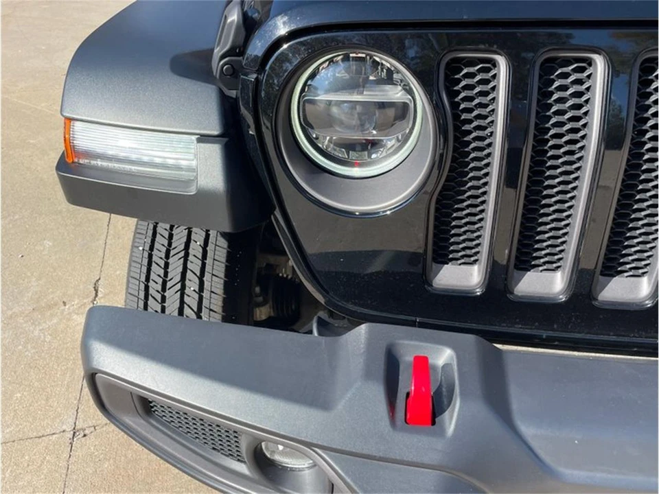 2022 Jeep JL Wrangler - Image 28 of 31