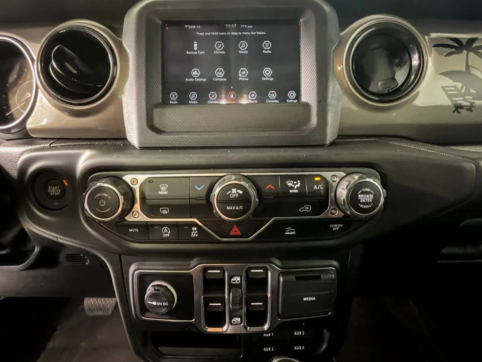 2022 Jeep JL Wrangler - Image 13 of 20