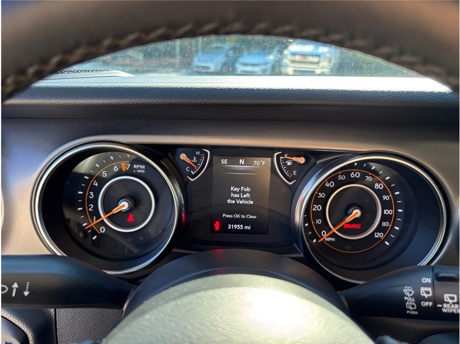 2022 Jeep JL Wrangler - Image 19 of 21