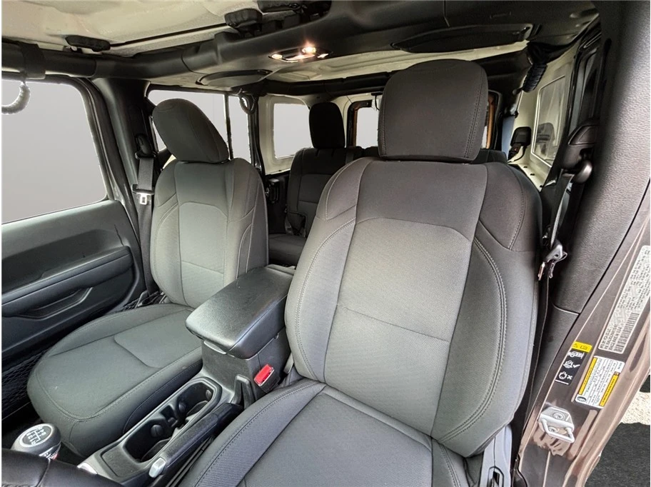 2022 Jeep JL Wrangler - Image 17 of 21