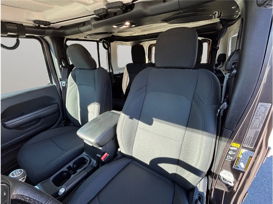 2022 Jeep JL Wrangler - Image 17 of 21