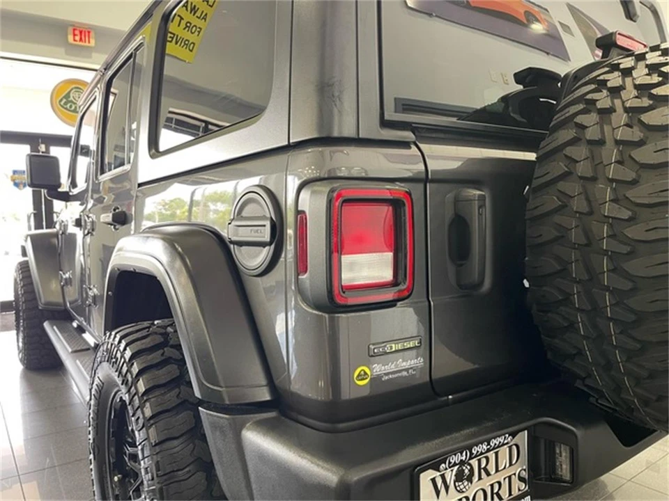 2022 Jeep JL Wrangler - Image 13 of 31
