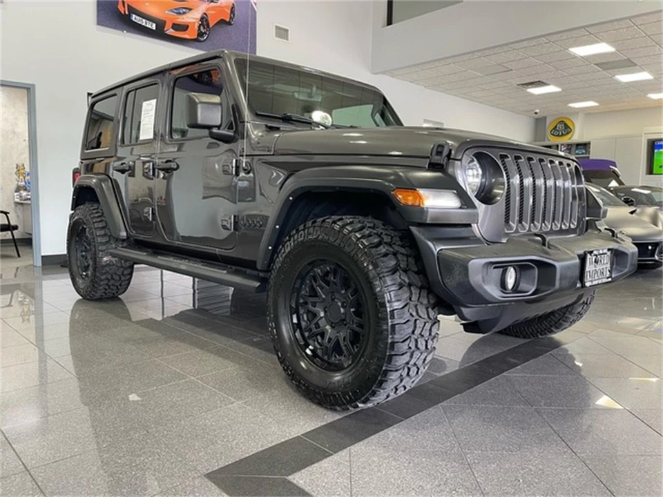 2022 Jeep JL Wrangler - Image 7 of 31