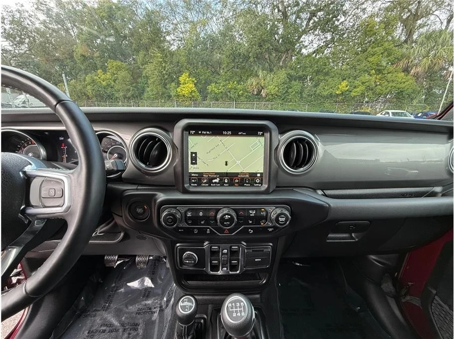 2022 Jeep JL Wrangler - Image 11 of 12