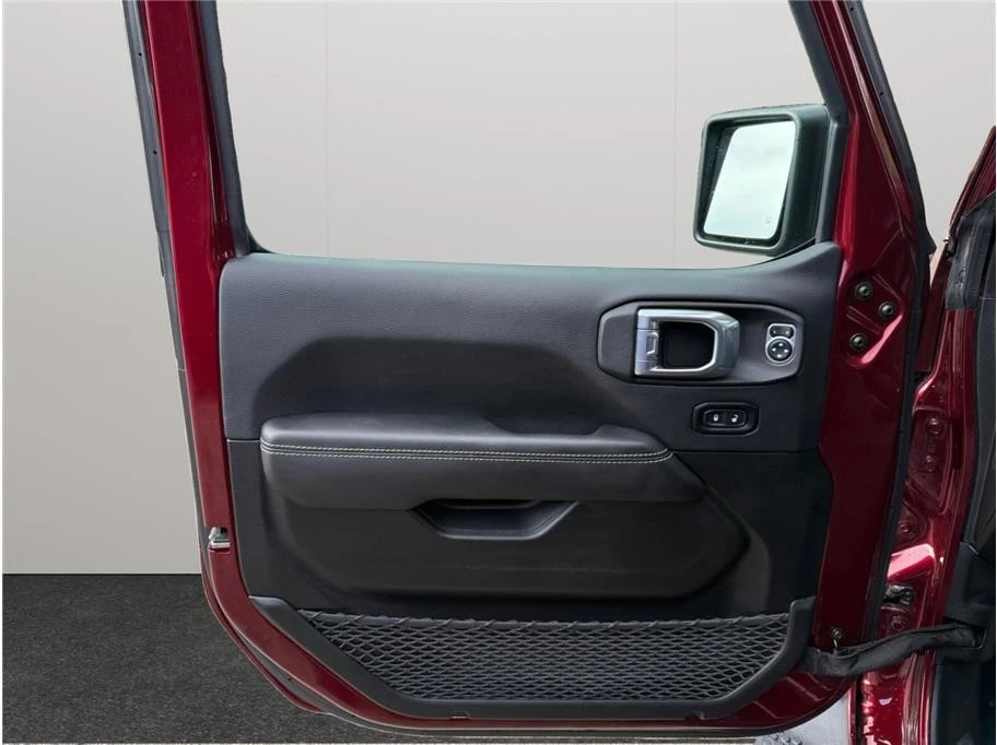 2022 Jeep JL Wrangler - Image 19 of 21