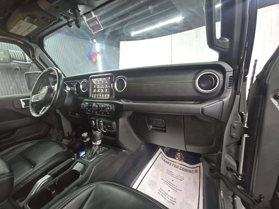 2022 Jeep JL Wrangler - Image 5 of 13