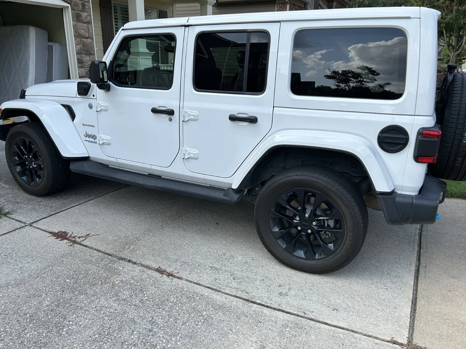 2022 Jeep JL Wrangler - Image 4 of 12