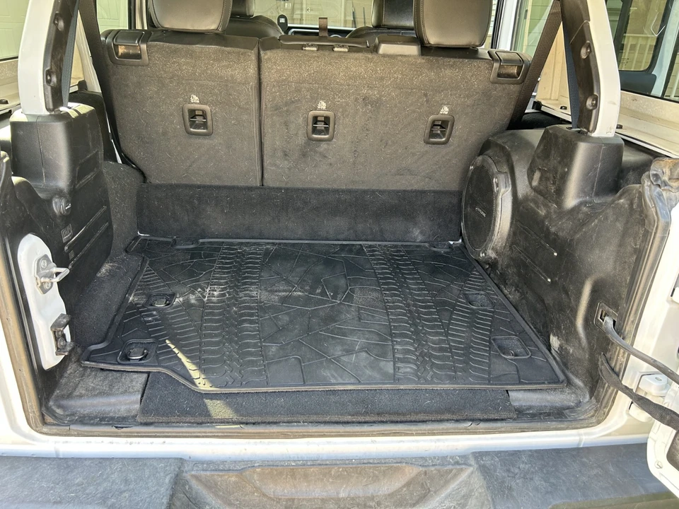 2022 Jeep JL Wrangler - Image 9 of 12