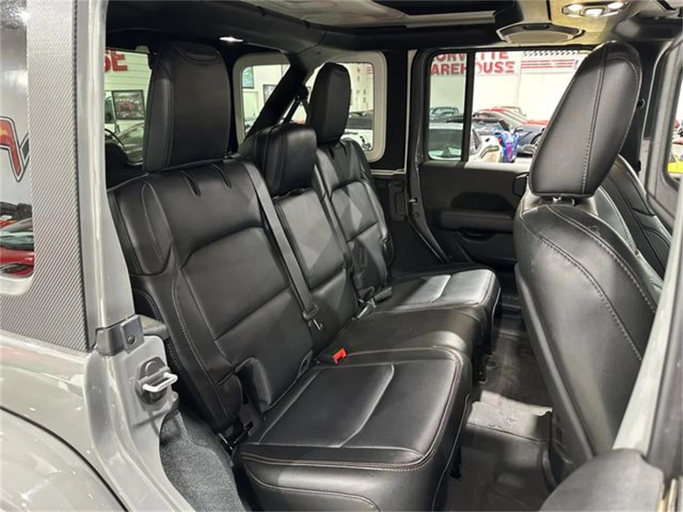 2022 Jeep JL Wrangler - Image 15 of 30