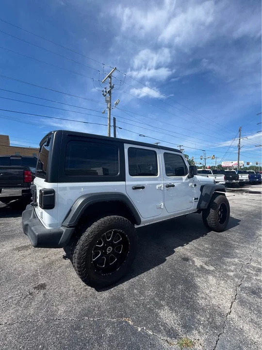 2022 Jeep JL Wrangler - Image 2 of 11