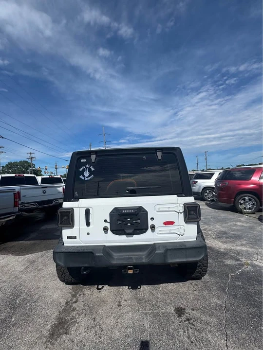 2022 Jeep JL Wrangler - Image 4 of 11