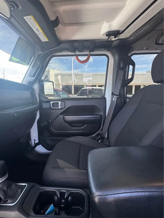 2022 Jeep JL Wrangler - Image 7 of 11