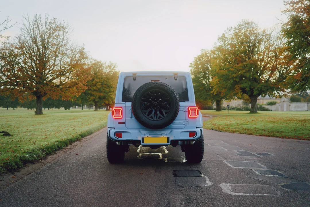 2022 Jeep JL Wrangler - Image 14 of 31