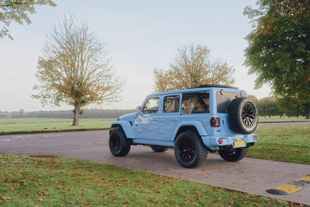 2022 Jeep JL Wrangler - Image 19 of 31