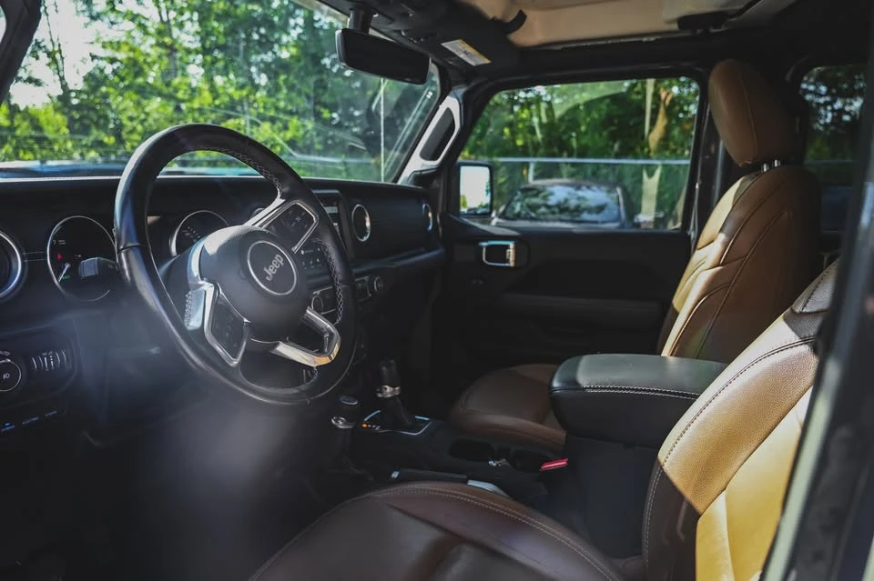 2022 Jeep JL Wrangler - Image 10 of 20