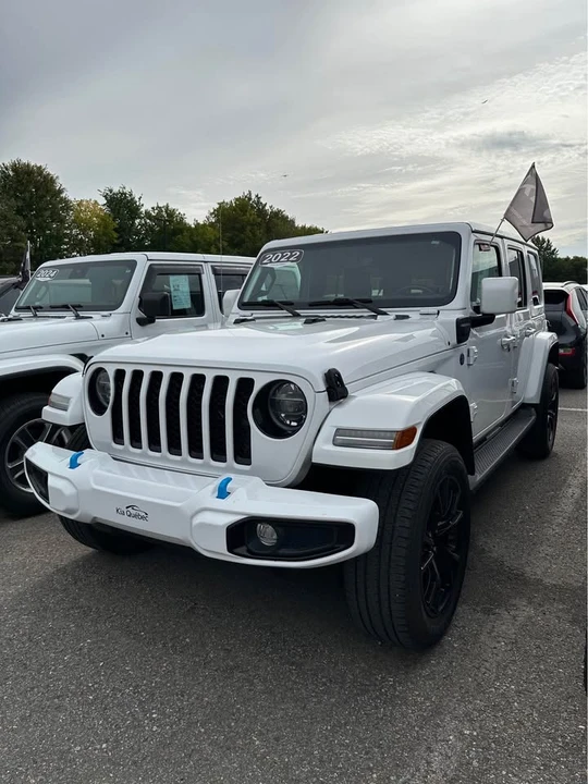 2022 Jeep JL Wrangler - Image 5 of 7