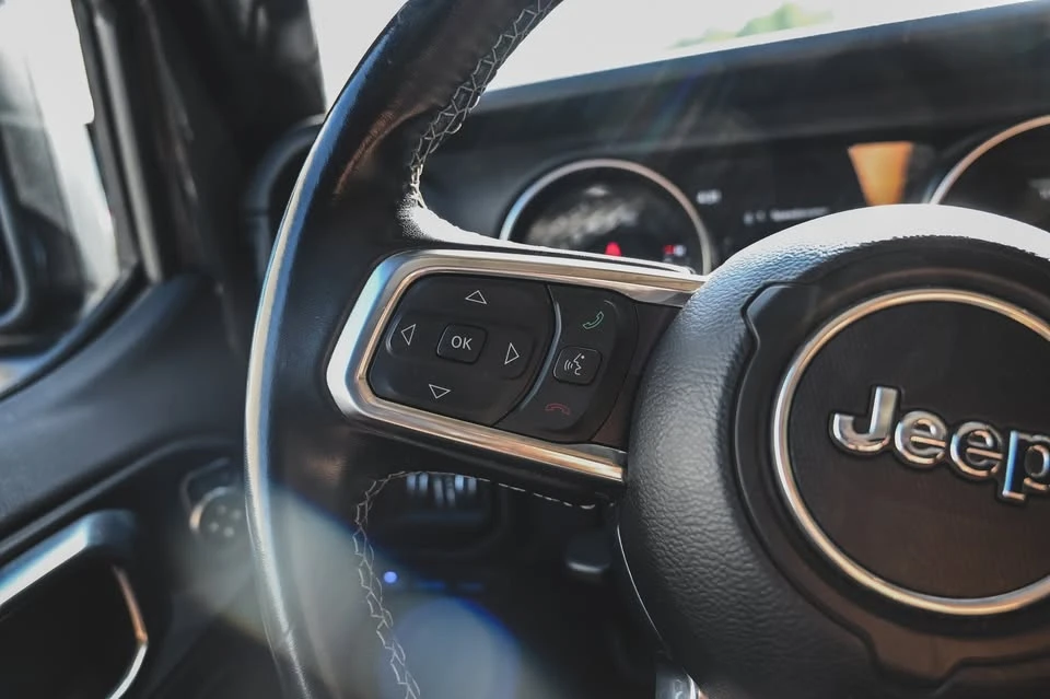2022 Jeep JL Wrangler - Image 13 of 20