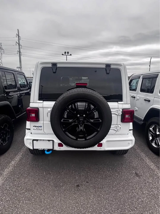 2022 Jeep JL Wrangler - Image 5 of 7