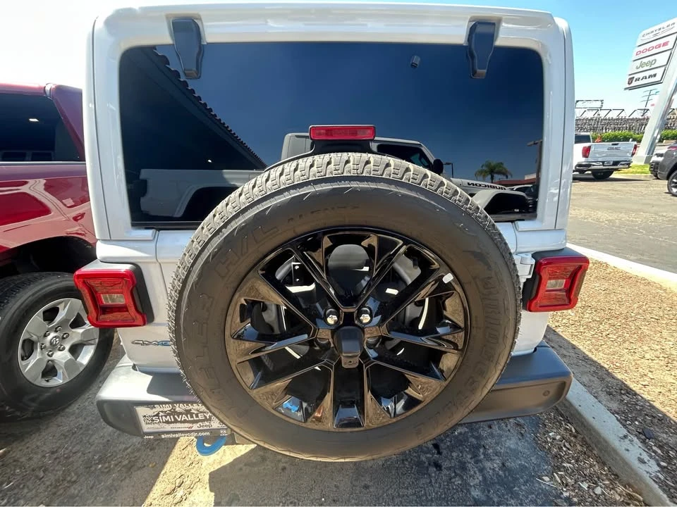 2022 Jeep JL Wrangler - Image 4 of 14