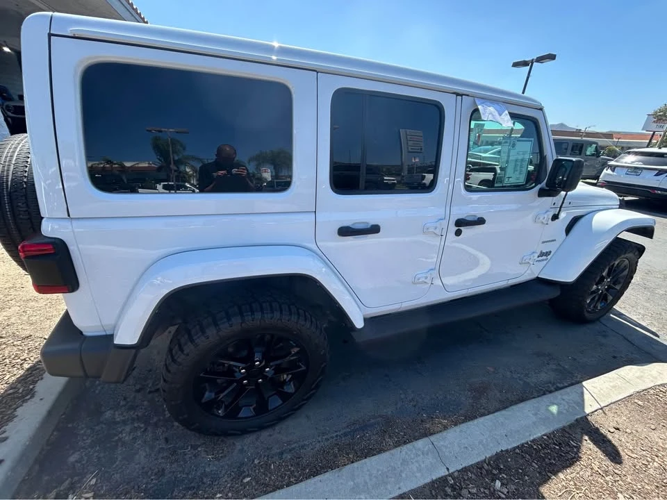 2022 Jeep JL Wrangler - Image 2 of 14