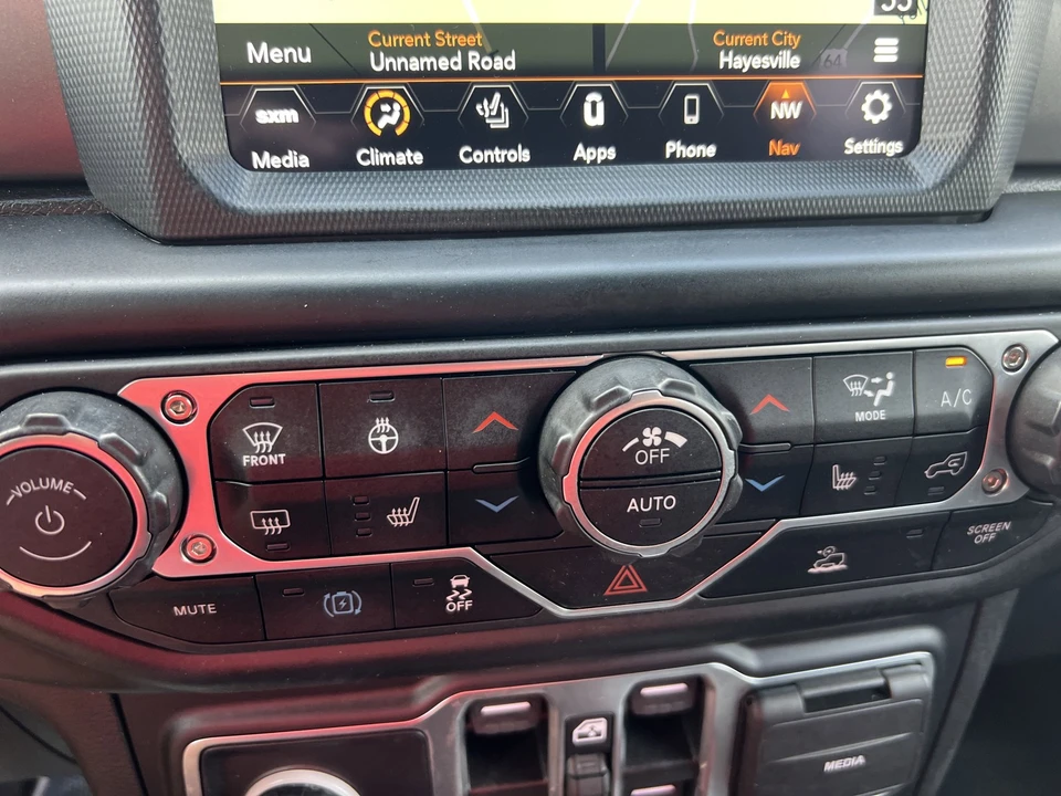 2022 Jeep JL Wrangler - Image 18 of 21
