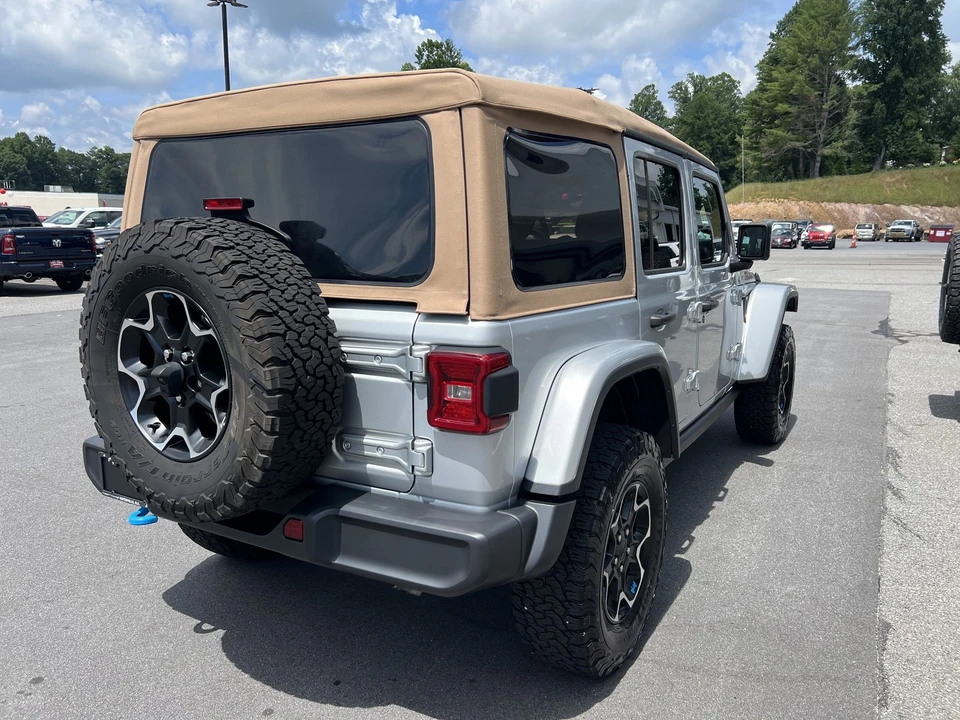2022 Jeep JL Wrangler - Image 3 of 12